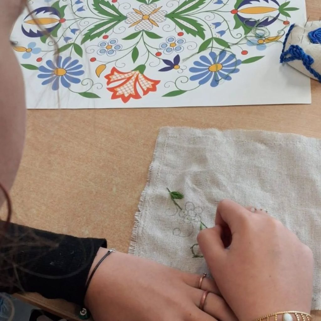 Zajęcia haftu kaszubskiego